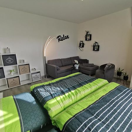 Ferienwohnung Am Dock Apen Exteriör bild