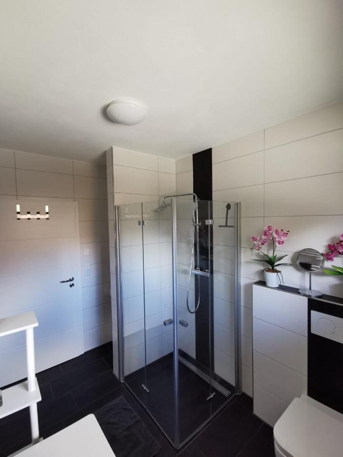 Ferienwohnung Am Dock Apen Exteriör bild